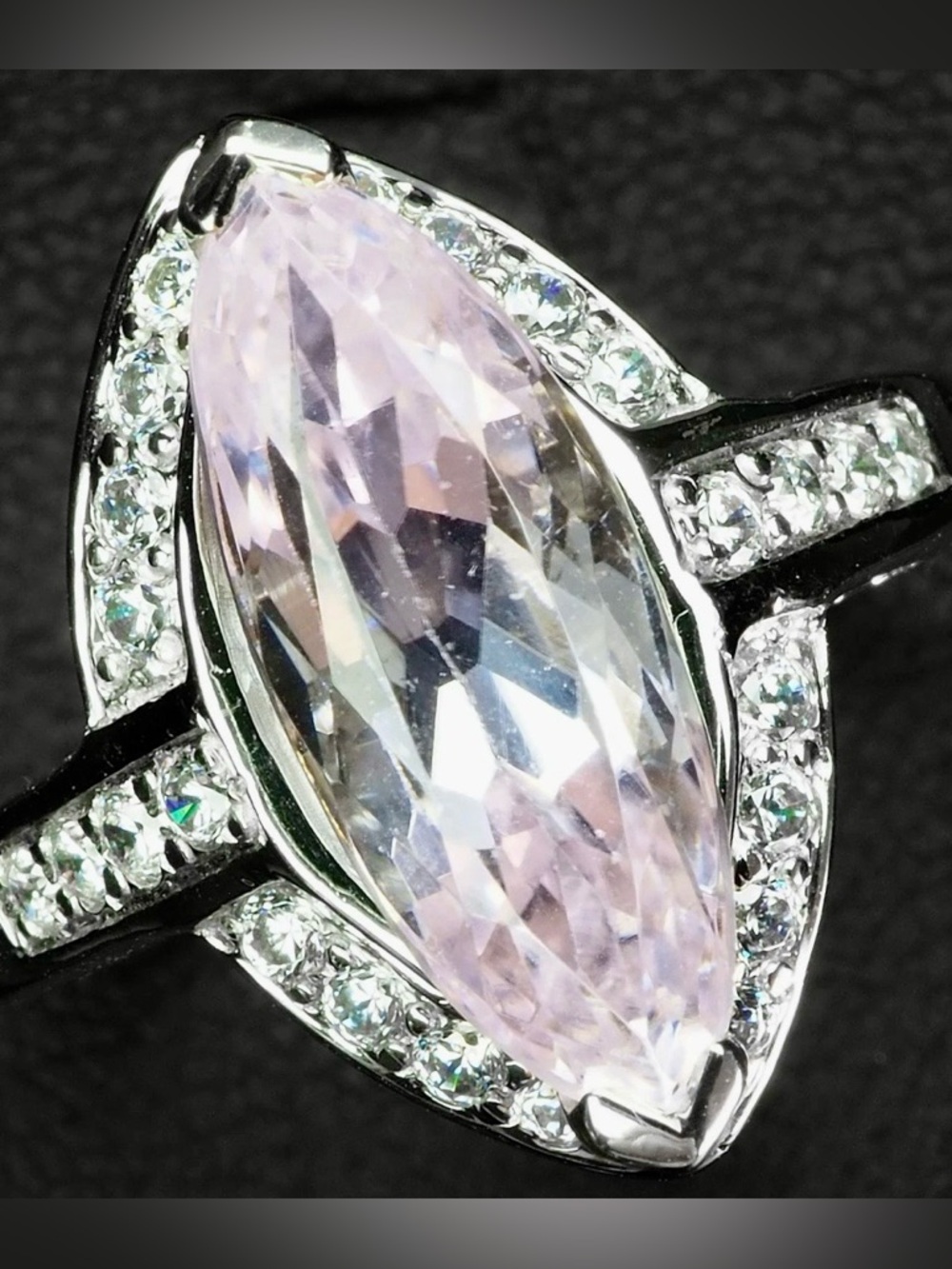 Sale‼️5ct Kunzite Sapphire ring 14k white Gold over 925 sterling silver.